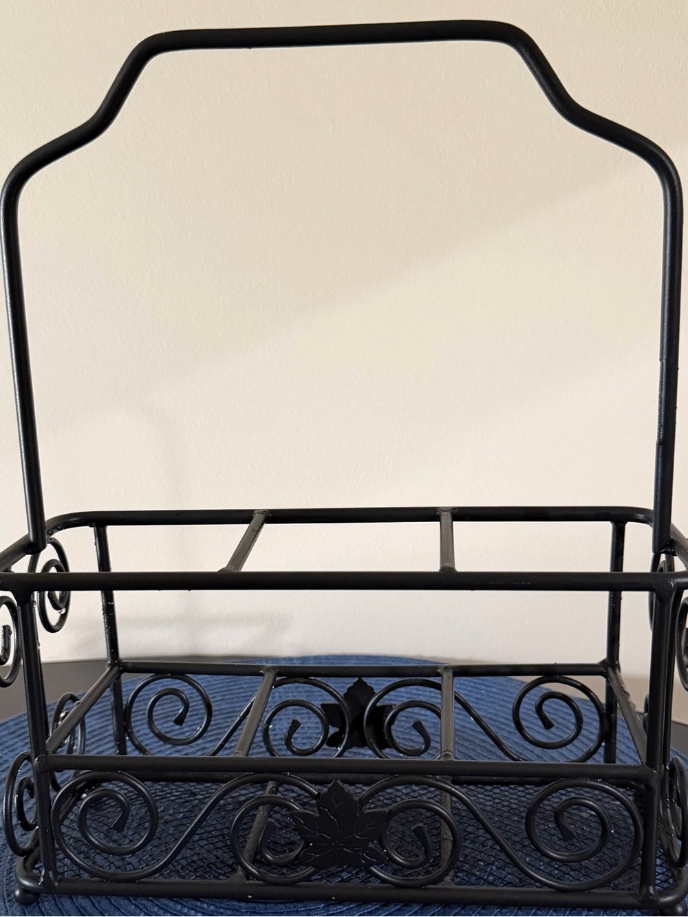 LONGABERGER WROUGHT IRON UTENSIL CADDY/NEW!